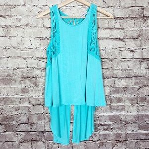 Altar’d State teal hi low crochet tank sz Md